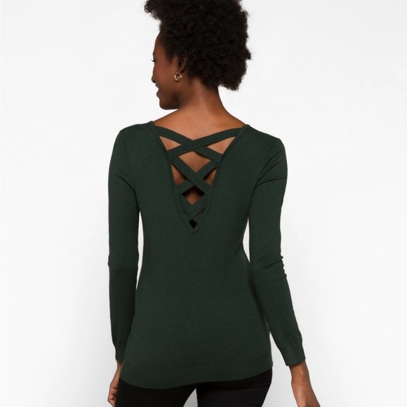 Stitch Fix l Love Ellie Mia Back Detail Sweater, Small - Picture 1 of 10